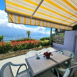 Bellavista Patio And View By Gardadomusmea Pieve (Lombardy)